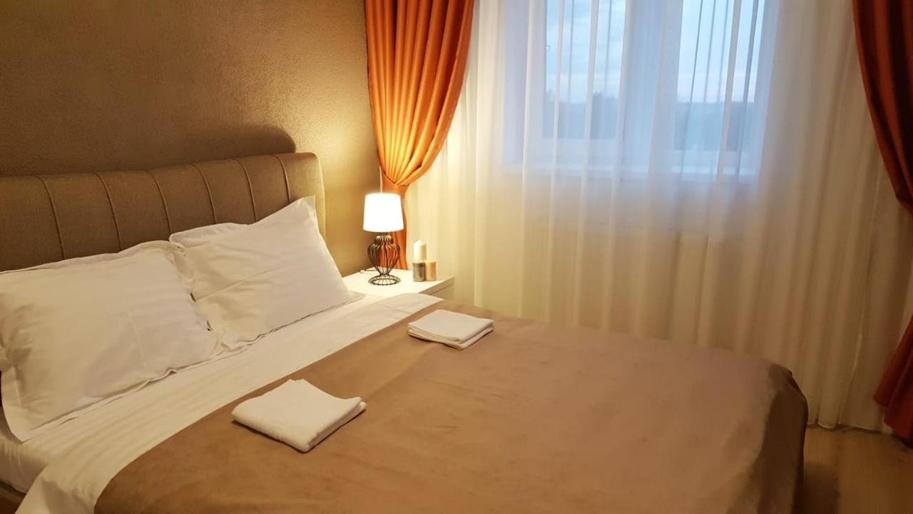 Elias Central Apartment - 2 Bedrooms & Free Parking Gran Varadino Esterno foto