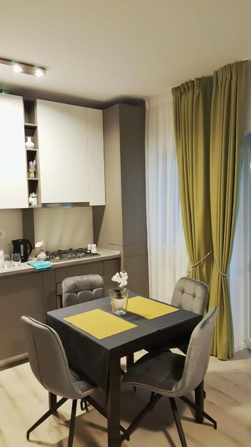 Elias Central Apartment - 2 Bedrooms & Free Parking Gran Varadino Esterno foto