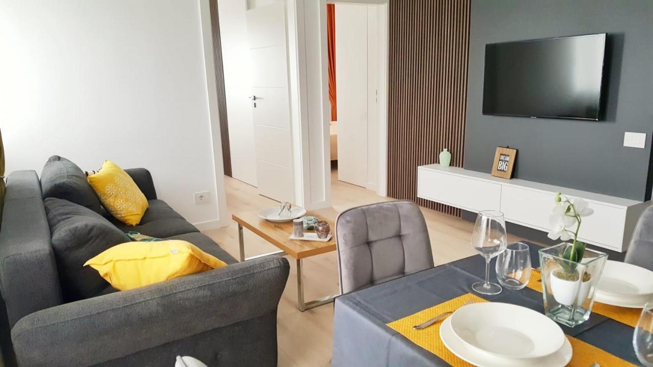 Elias Central Apartment - 2 Bedrooms & Free Parking Gran Varadino Esterno foto