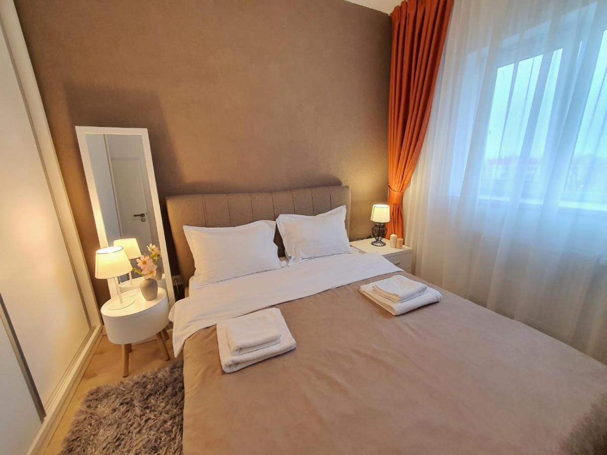 Elias Central Apartment - 2 Bedrooms & Free Parking Gran Varadino Esterno foto
