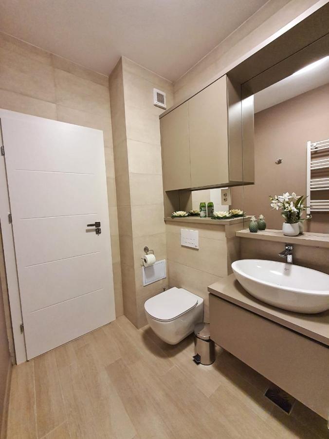 Elias Central Apartment - 2 Bedrooms & Free Parking Gran Varadino Esterno foto