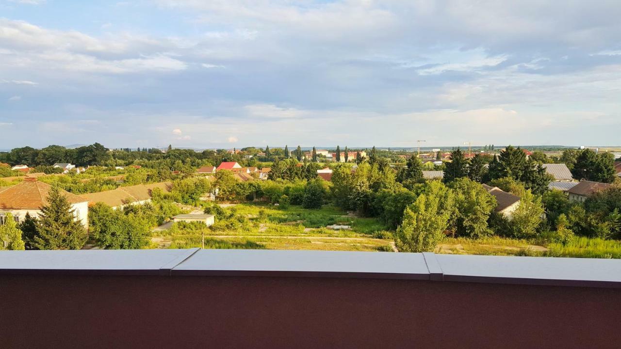 Elias Central Apartment - 2 Bedrooms & Free Parking Gran Varadino Esterno foto